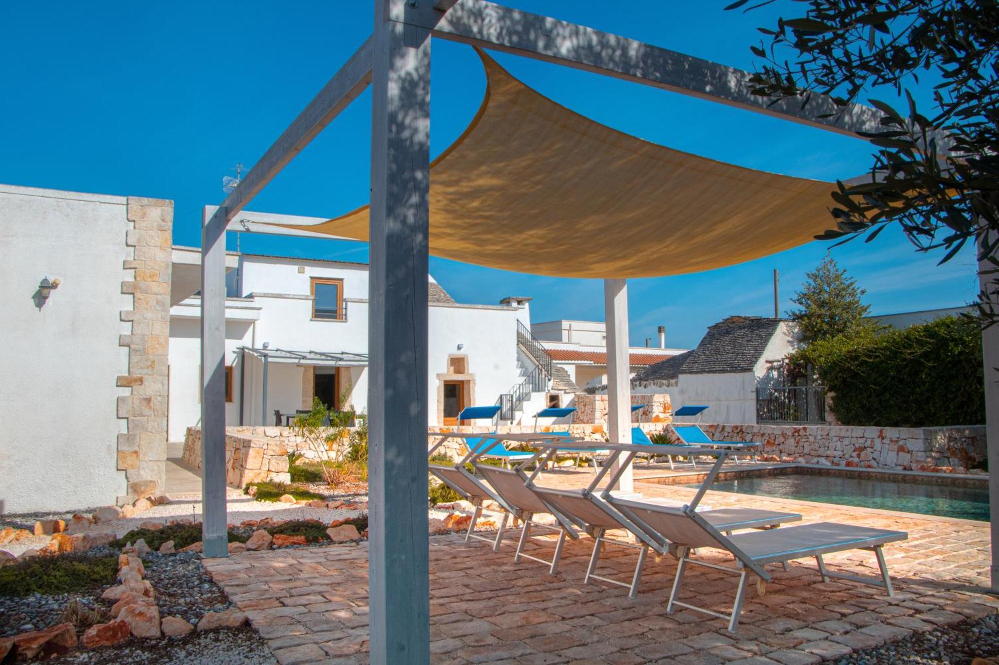 Villa With Trullo And Pool, Alberobello Extérieur photo