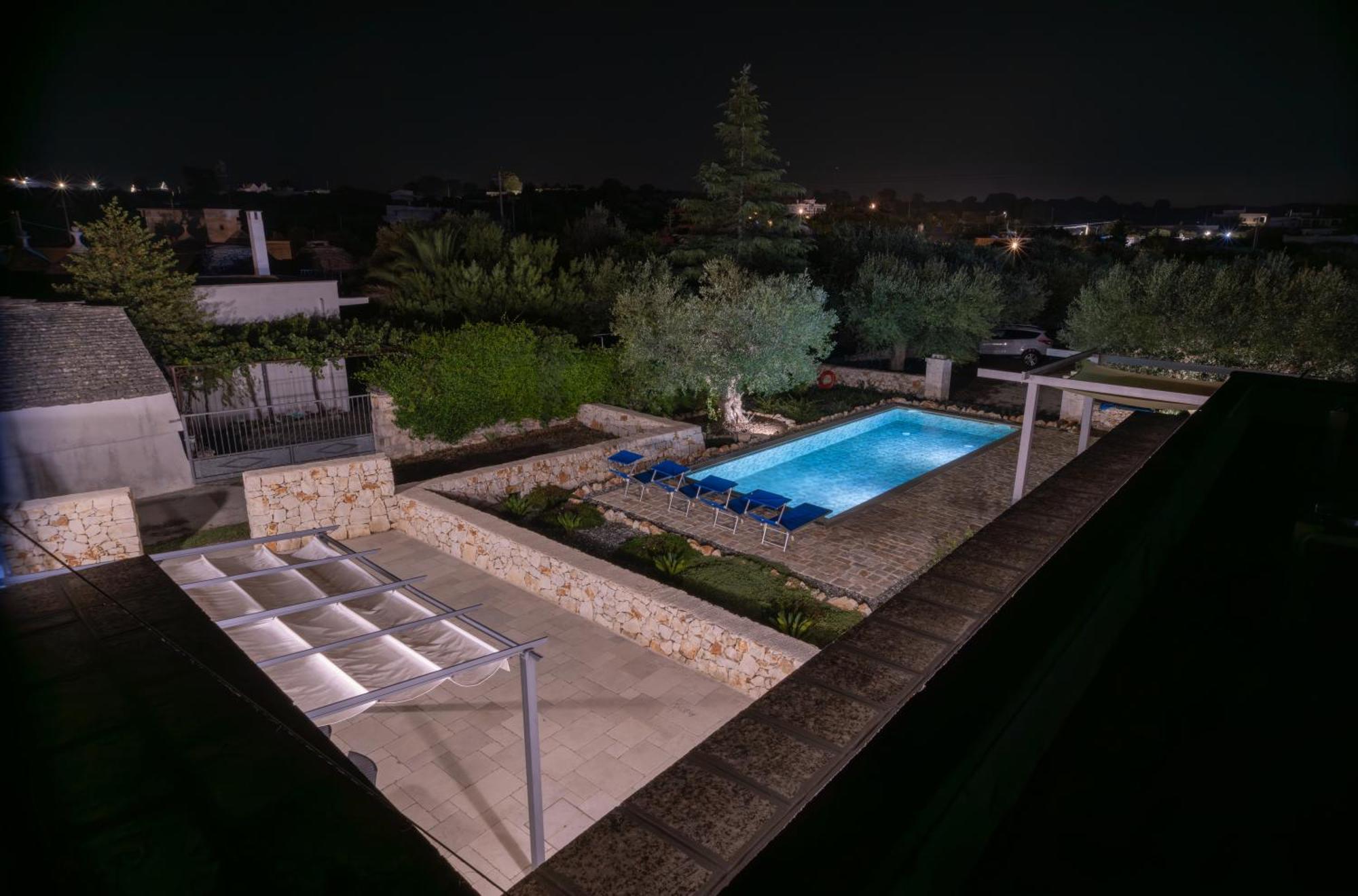 Villa With Trullo And Pool, Alberobello Extérieur photo